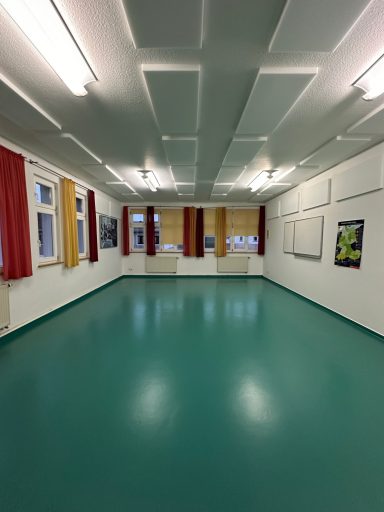 Linoleum nach der Reinigung und mit Dr. Schutz PU Color Beschichtung in Farbe minttürkis